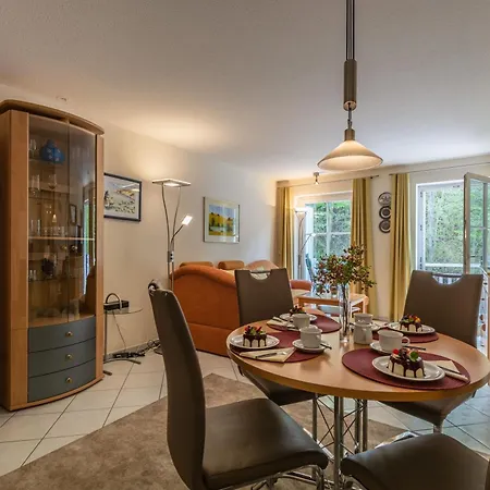 Seeschloss, App 20 - Direkt An Der Strandpromenade, Toplage Apartment *