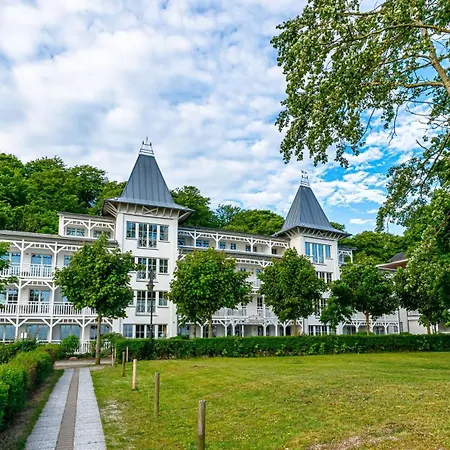 Seeschloss, App 20 - Direkt An Der Strandpromenade, Toplage * Binz